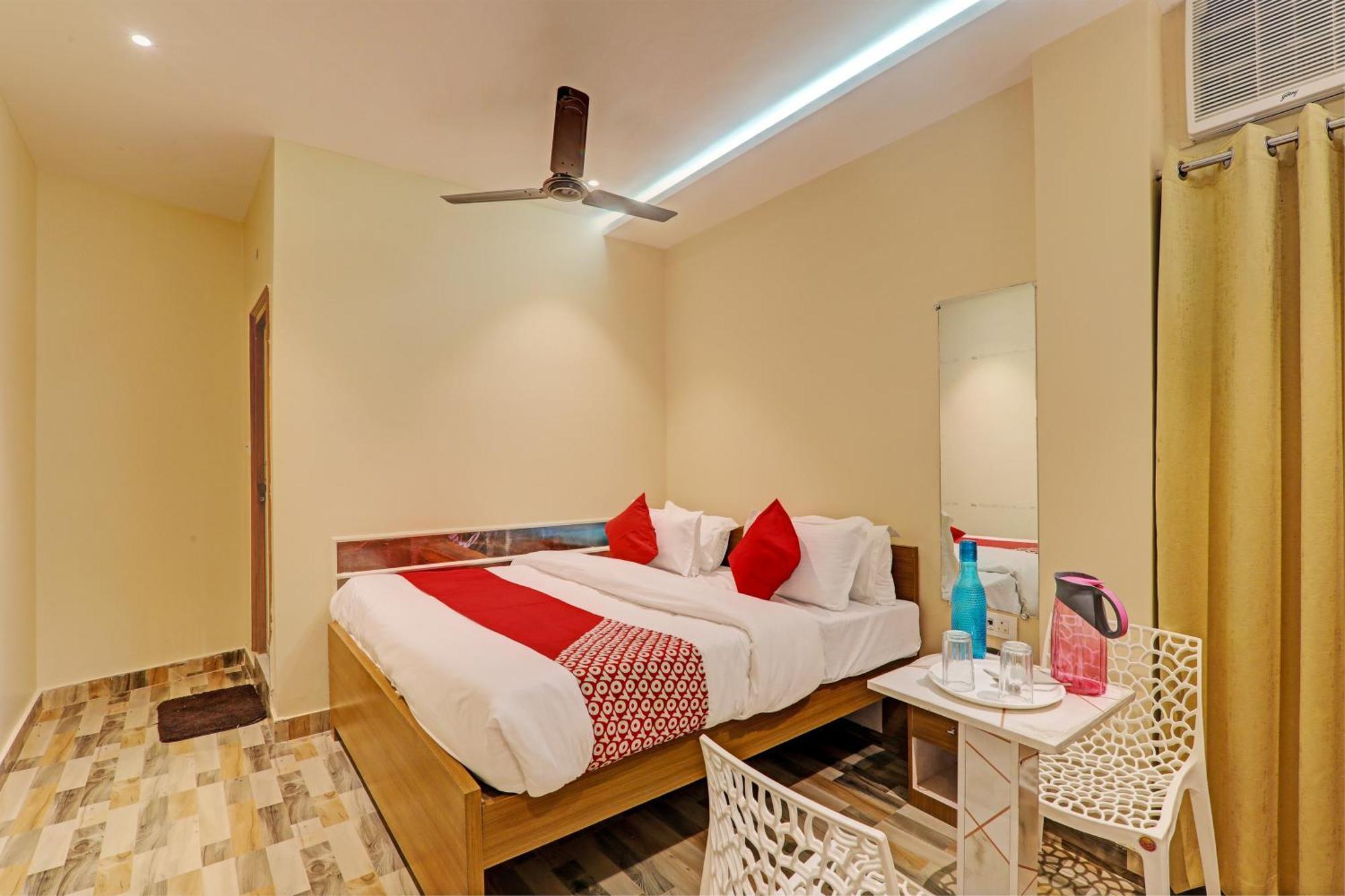 Hotel O Royal Regency Palace Gorakhpur Exterior foto